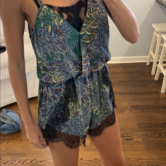 romper - Picture 2 of 3